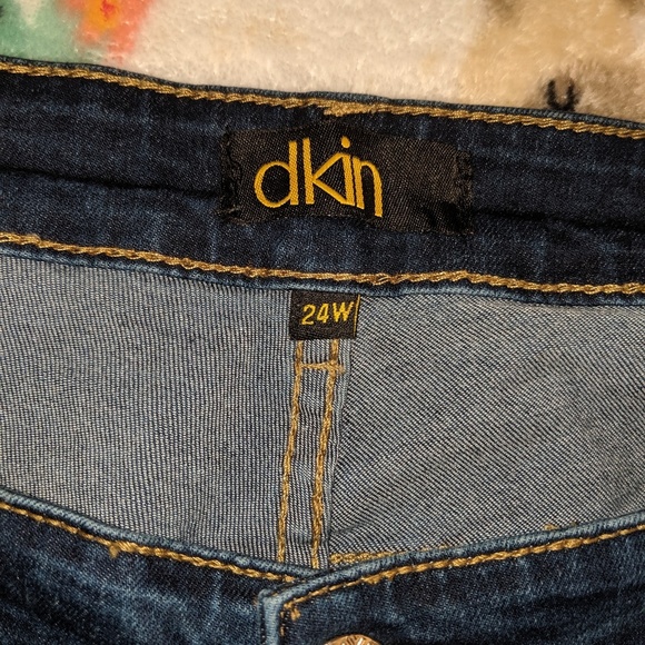 D.Kin Dark Wash Skinny Jean - Picture 2 of 3